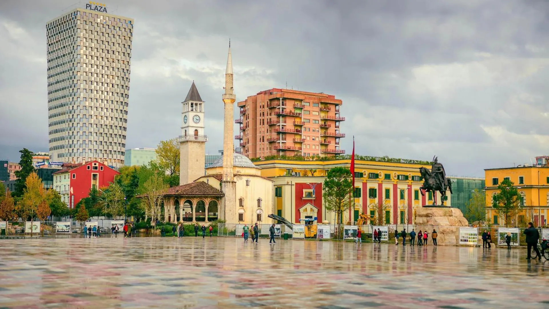 Modern City Center Apartment Tirana 0*,  Albania